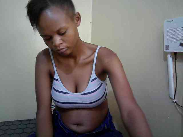 Hotdreamteen001 webcam