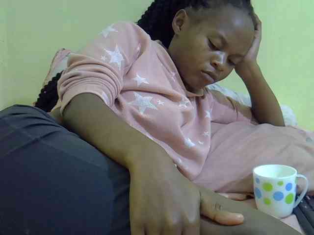 Hotdreamteen001 webcam