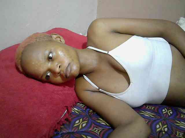 Hotdreamteen001 webcam