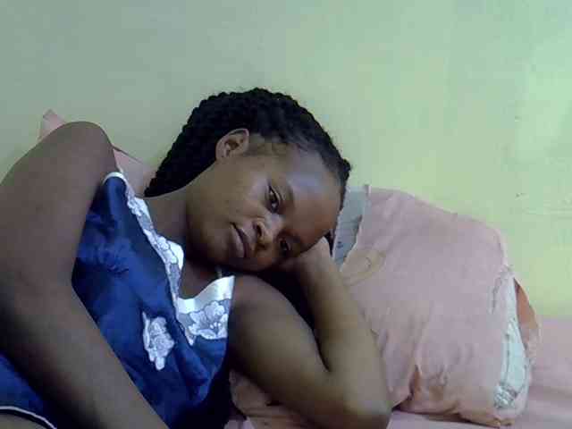 Hotdreamteen001 webcam