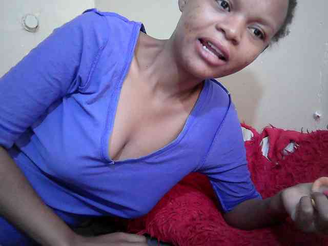 Hotdreamteen001 webcam