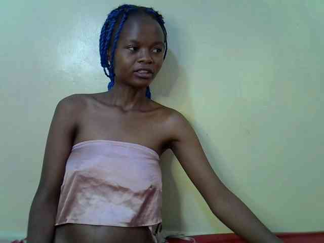 Hotdreamteen001 webcam