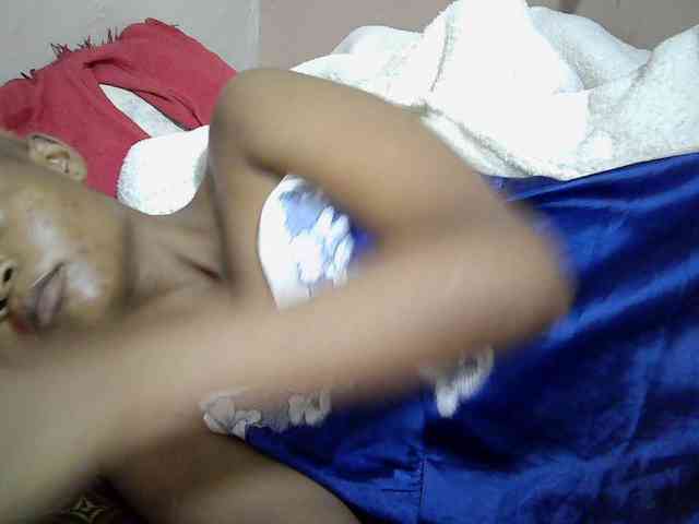 Hotdreamteen001 webcam