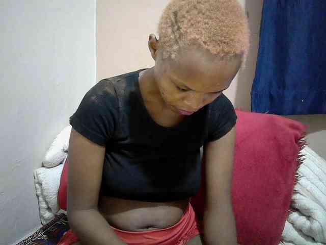 Hotdreamteen001 webcam