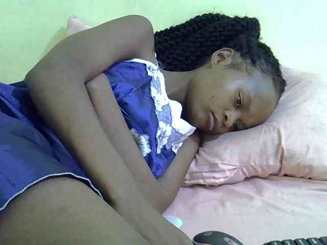 Hotdreamteen001 webcam