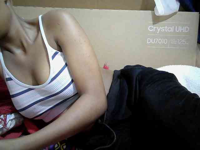 Hotdreamteen001 webcam