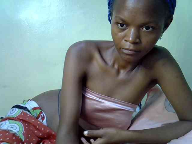 Hotdreamteen001 webcam