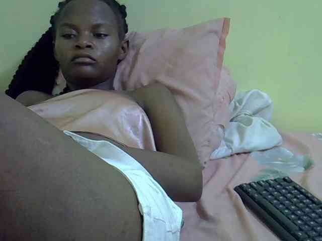 Hotdreamteen001 webcam