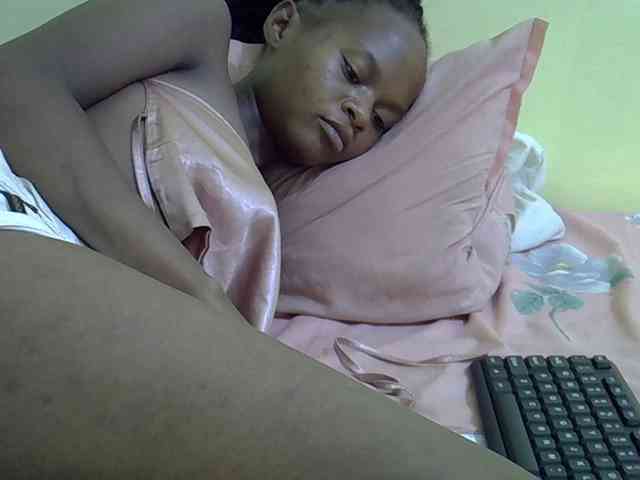 Hotdreamteen001 webcam