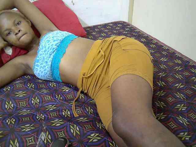 Hotdreamteen001 webcam