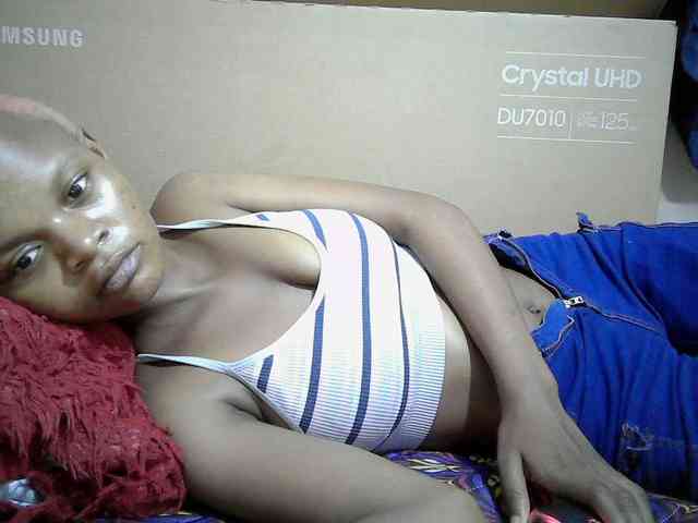 Hotdreamteen001 webcam