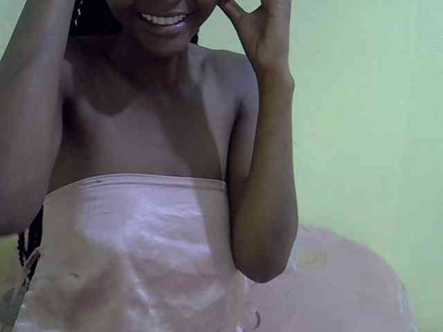 Hotdreamteen001 webcam