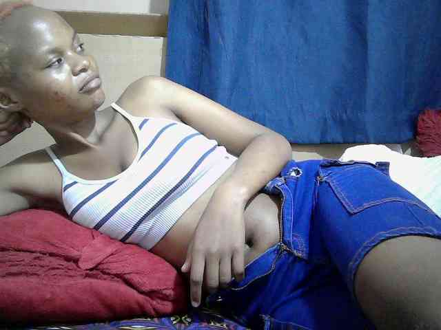 Hotdreamteen001 webcam