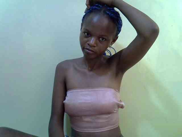 Hotdreamteen001 webcam