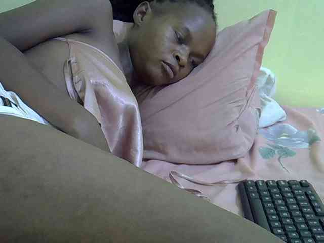 Hotdreamteen001 webcam