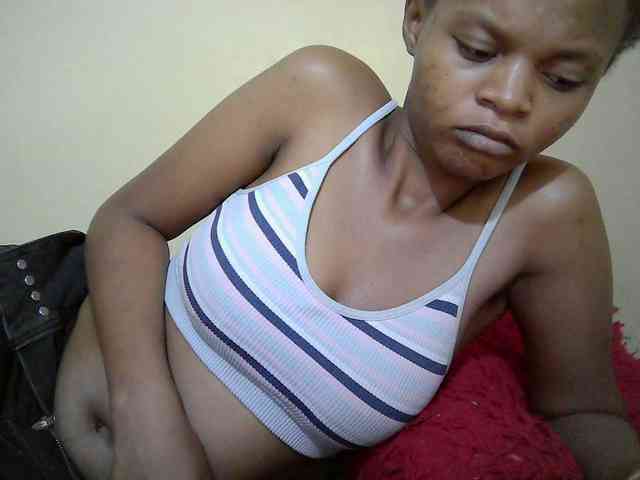 Hotdreamteen001 webcam