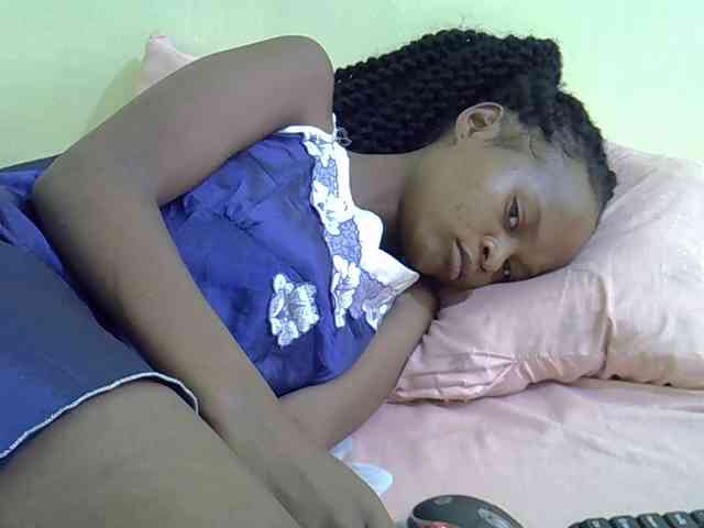 Hotdreamteen001 webcam