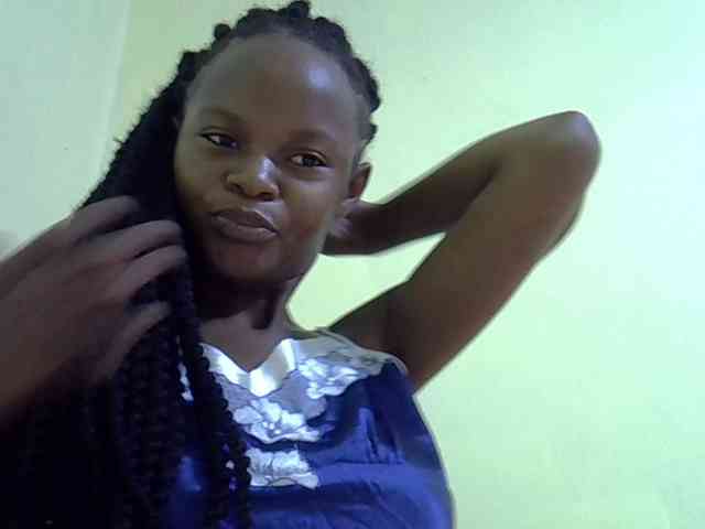 Hotdreamteen001 webcam