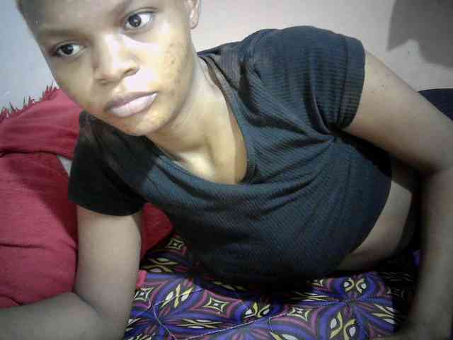 Hotdreamteen001 webcam