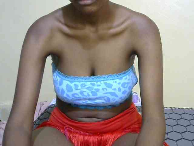 Hotdreamteen001 webcam