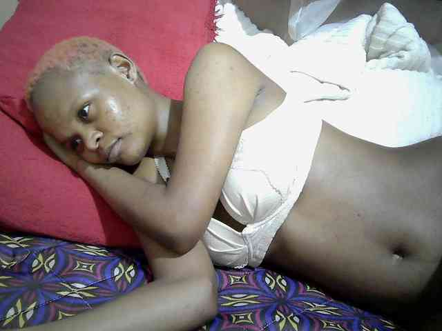 Hotdreamteen001 webcam