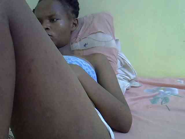 Hotdreamteen001 webcam