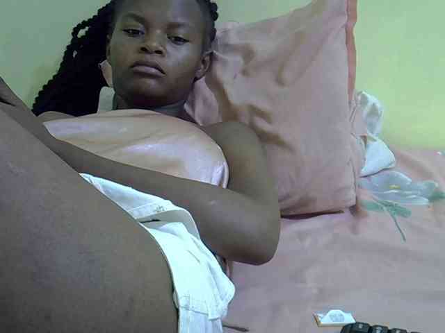 Hotdreamteen001 webcam