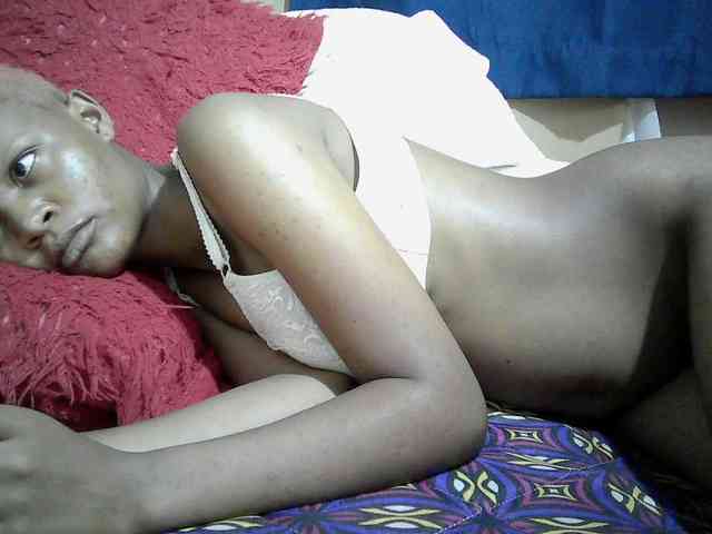 Hotdreamteen001 webcam