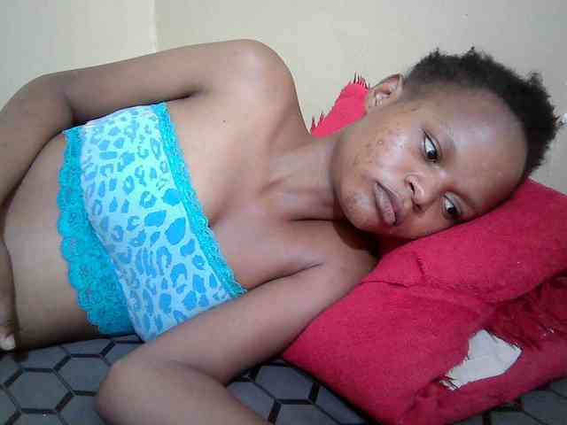 Hotdreamteen001 webcam