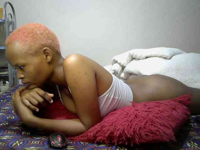 Hotdreamteen001 webcam