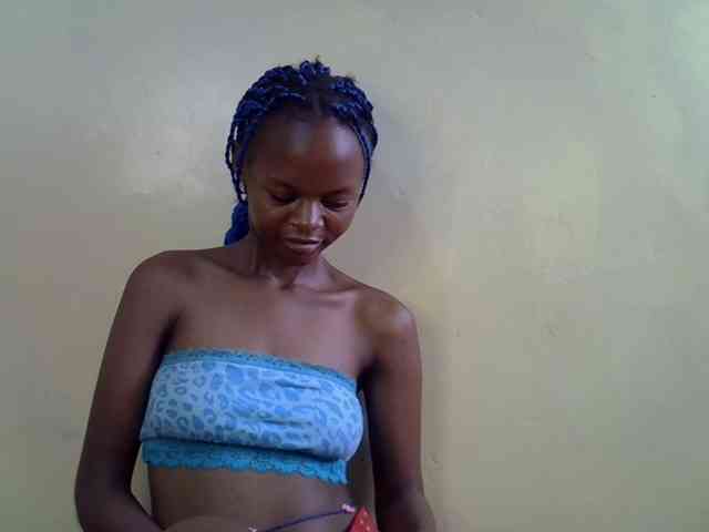 Hotdreamteen001 webcam