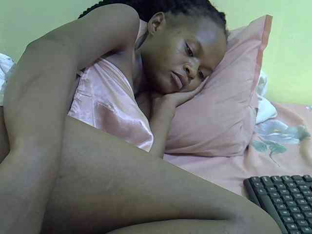 Hotdreamteen001 webcam