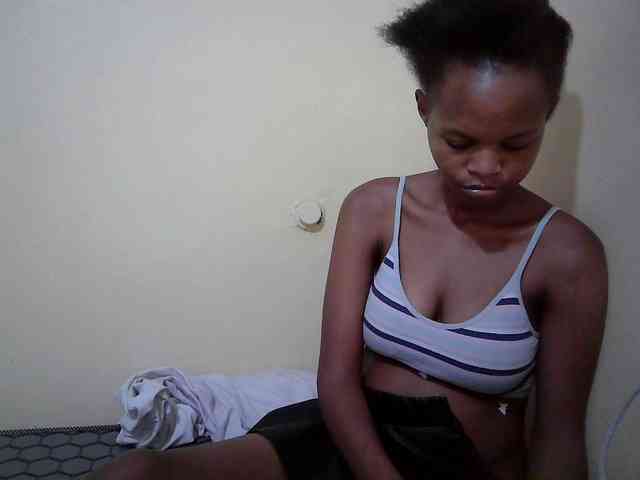 Hotdreamteen001 webcam