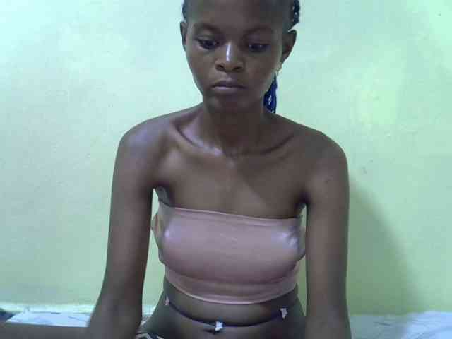 Hotdreamteen001 webcam