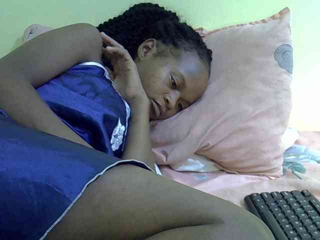 Hotdreamteen001 webcam