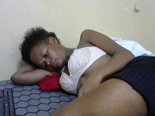 Hotdreamteen001 webcam