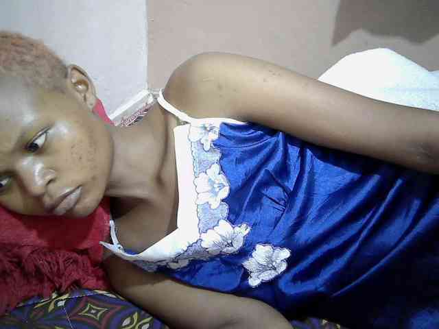 Hotdreamteen001 webcam