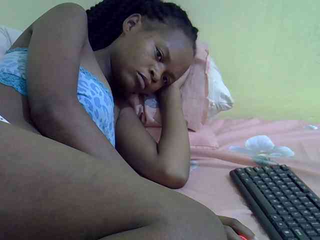 Hotdreamteen001 webcam