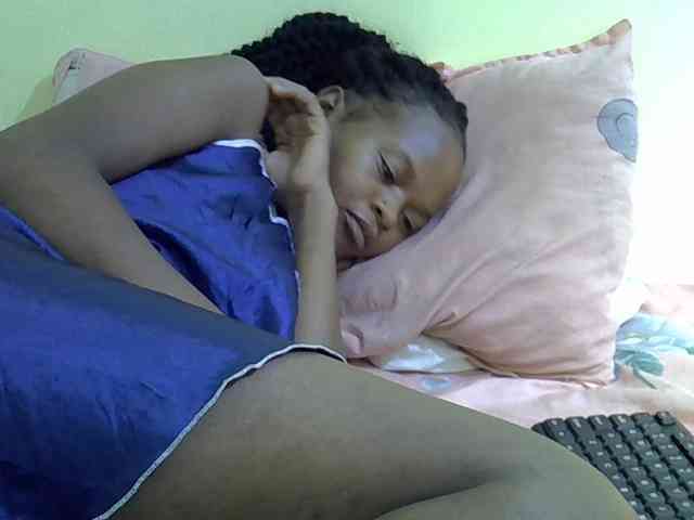 Hotdreamteen001 webcam