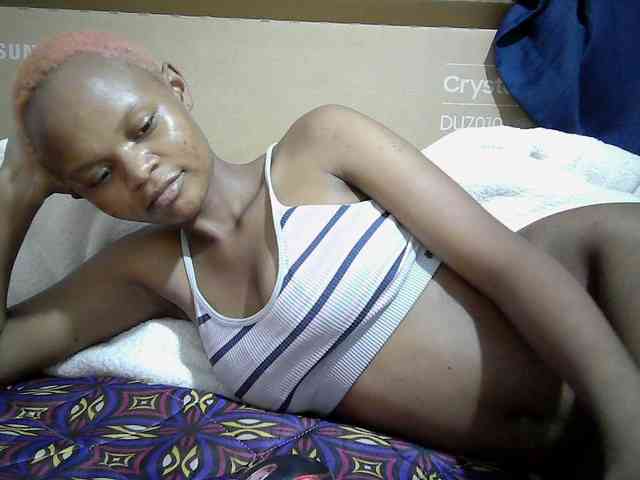 Hotdreamteen001 webcam