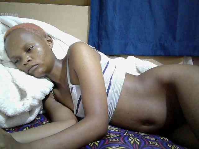 Hotdreamteen001 webcam