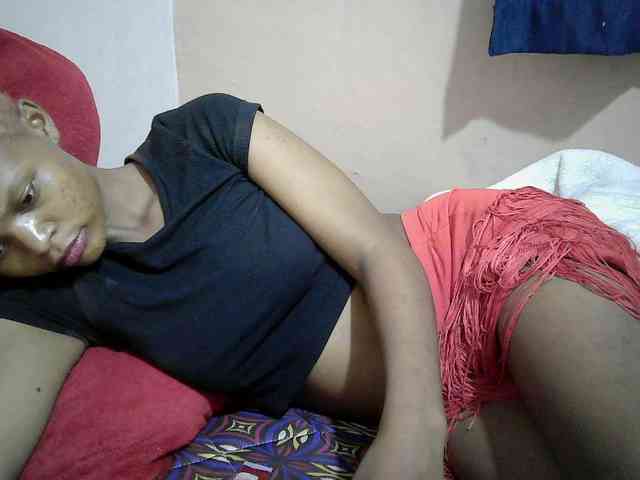 Hotdreamteen001 webcam