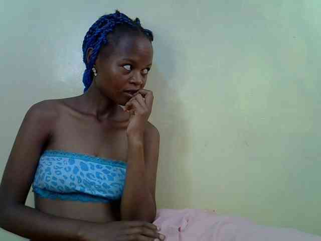 Hotdreamteen001 webcam