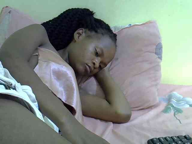 Hotdreamteen001 webcam