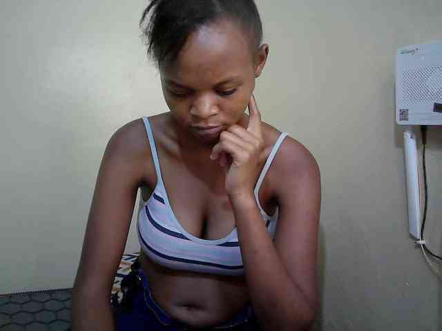 Hotdreamteen001 webcam