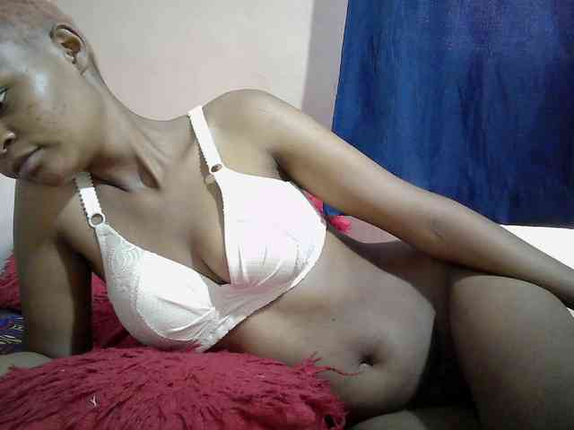 Hotdreamteen001 webcam