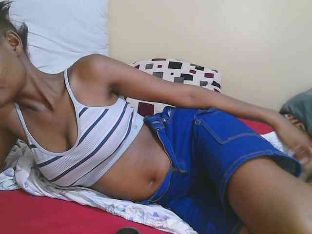 Hotdreamteen001 webcam