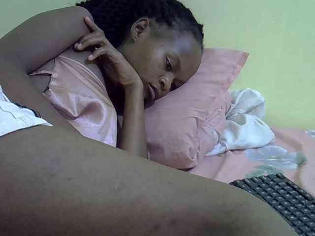 Hotdreamteen001 webcam