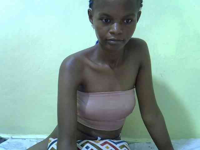 Hotdreamteen001 webcam