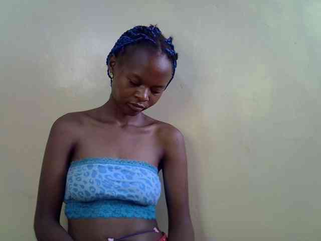 Hotdreamteen001 webcam